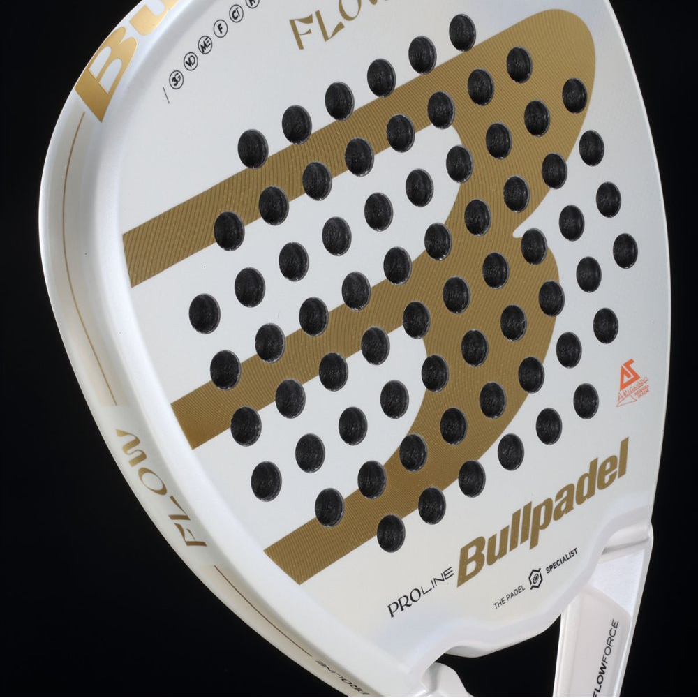 BULLPADEL PALA FLOW 2024